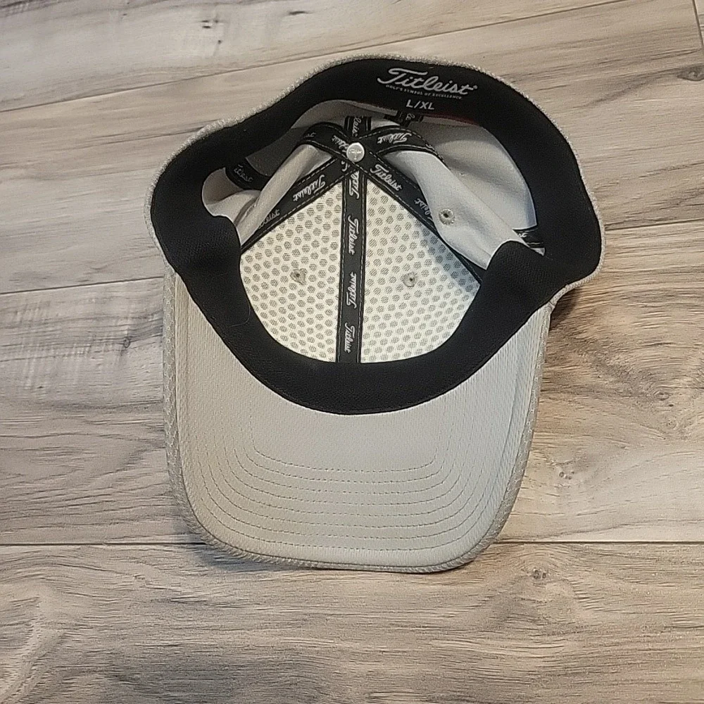 Titleist Pro V1 FootJoy FJ Gray Adult Size L/XL Gray Golf Hat Embroidered‎ Logo